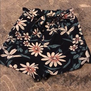 navy floral shorts(tie in front)